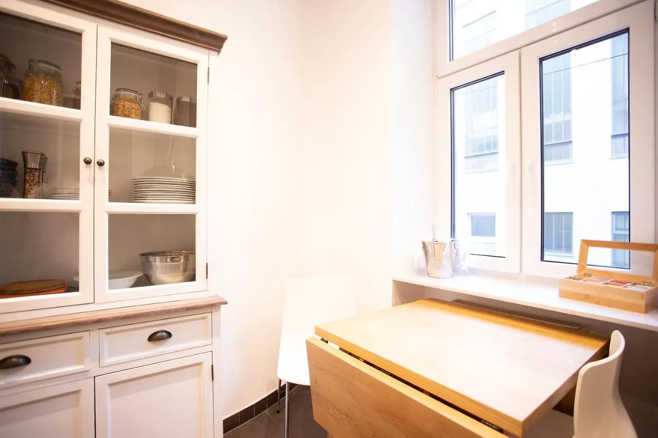 7Th Heaven Vienna Center Apartments Austria