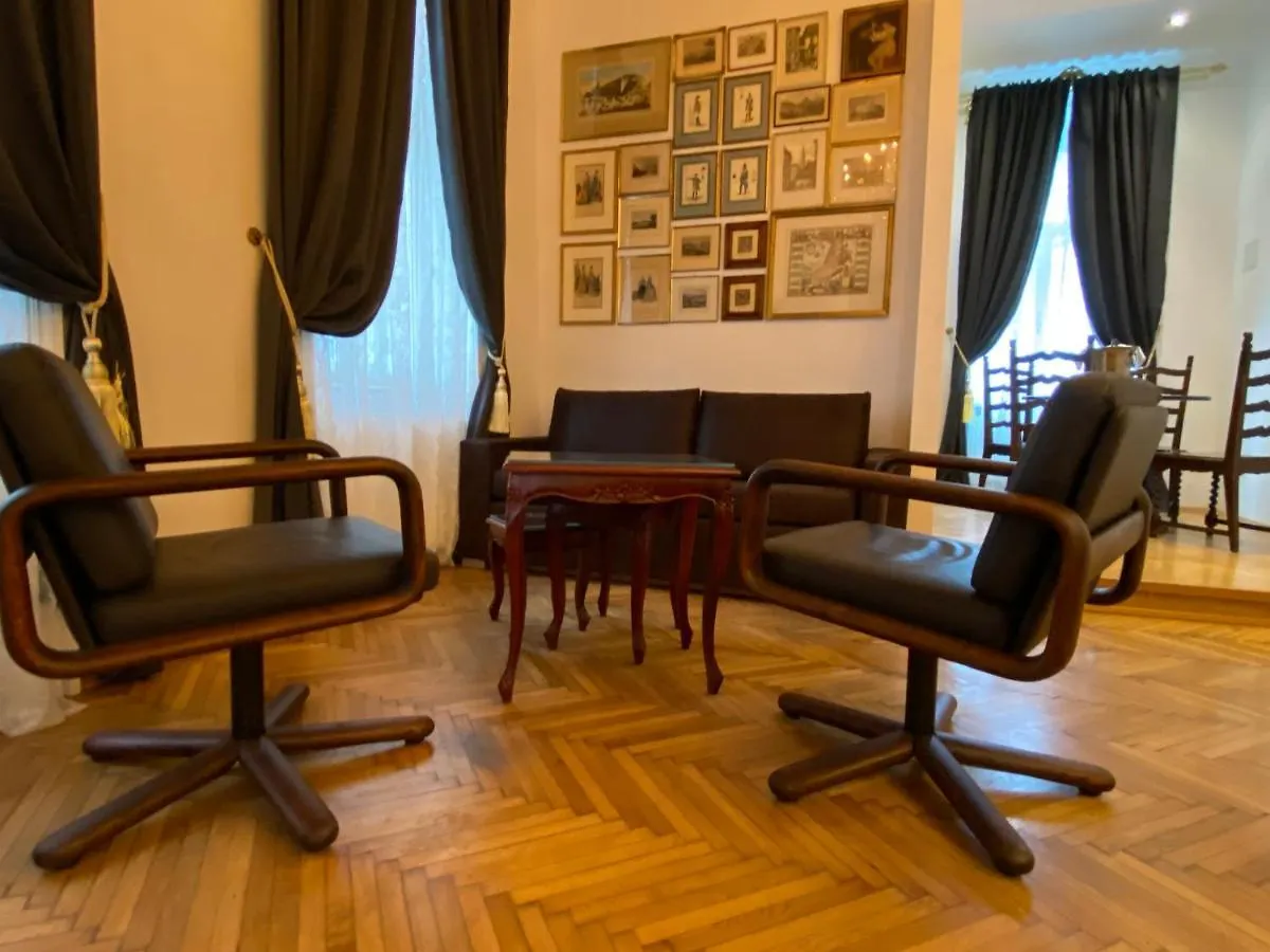 7Th Heaven Vienna Center Apartments