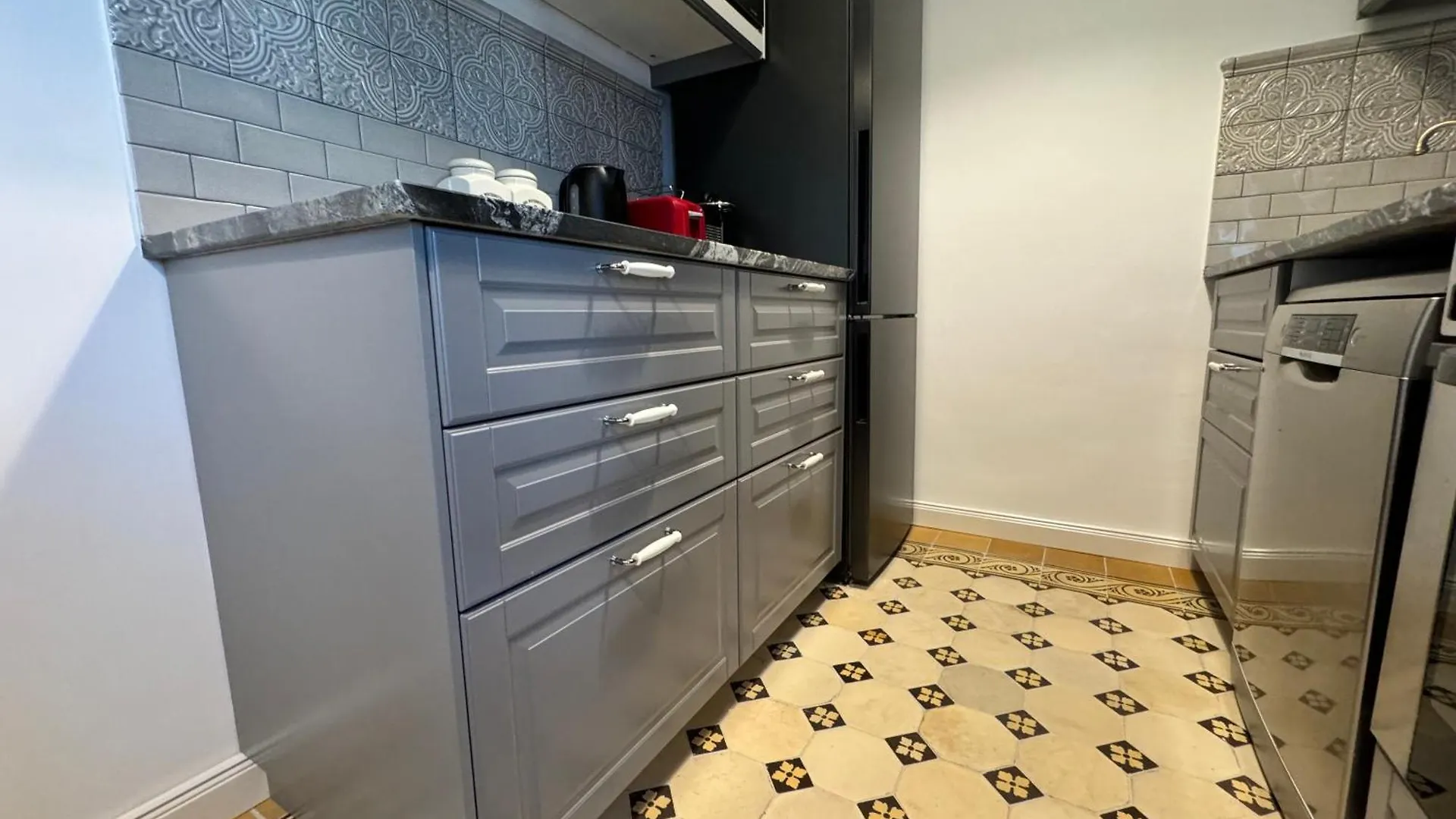 7Th Heaven Vienna Center Apartments