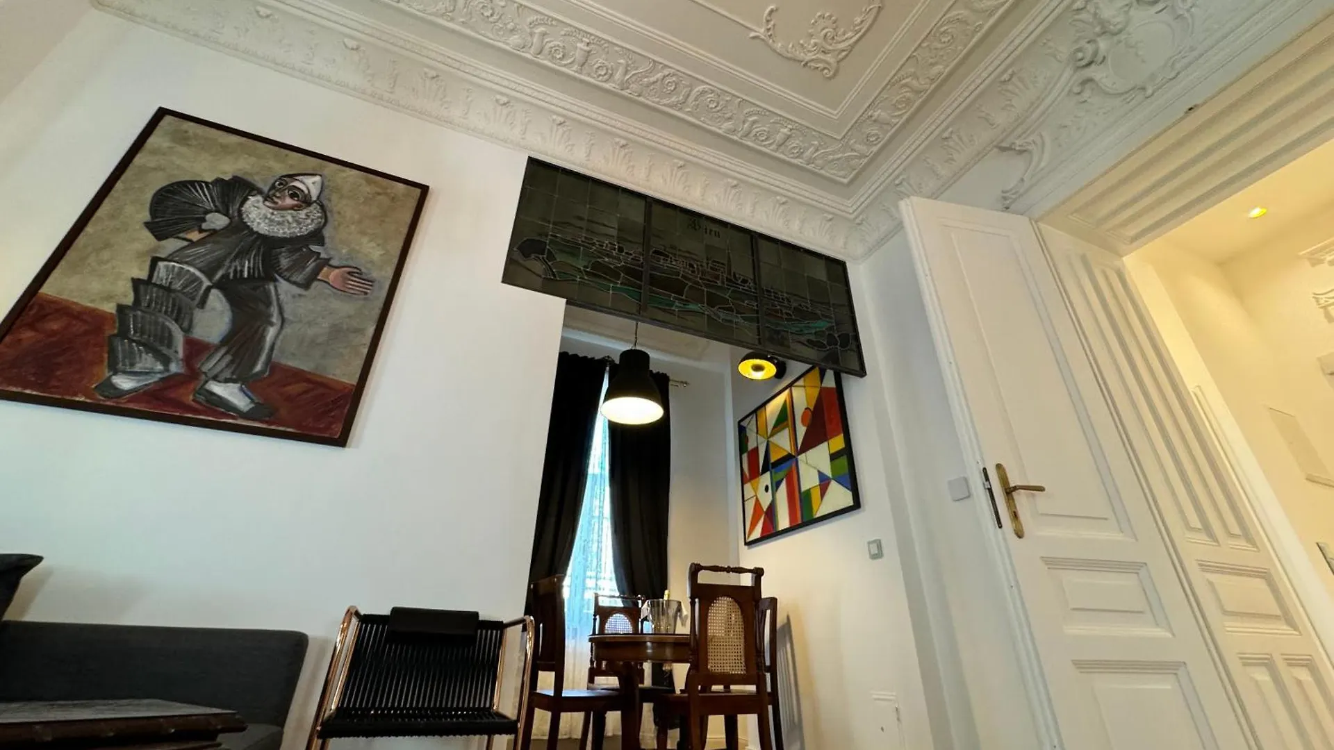 7Th Heaven Vienna Center Apartments