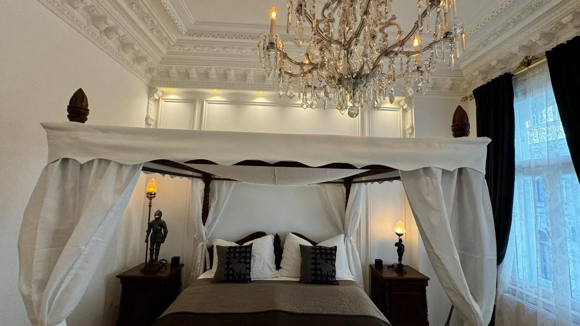 7Th Heaven Vienna Center Apartments 0*,  Austria