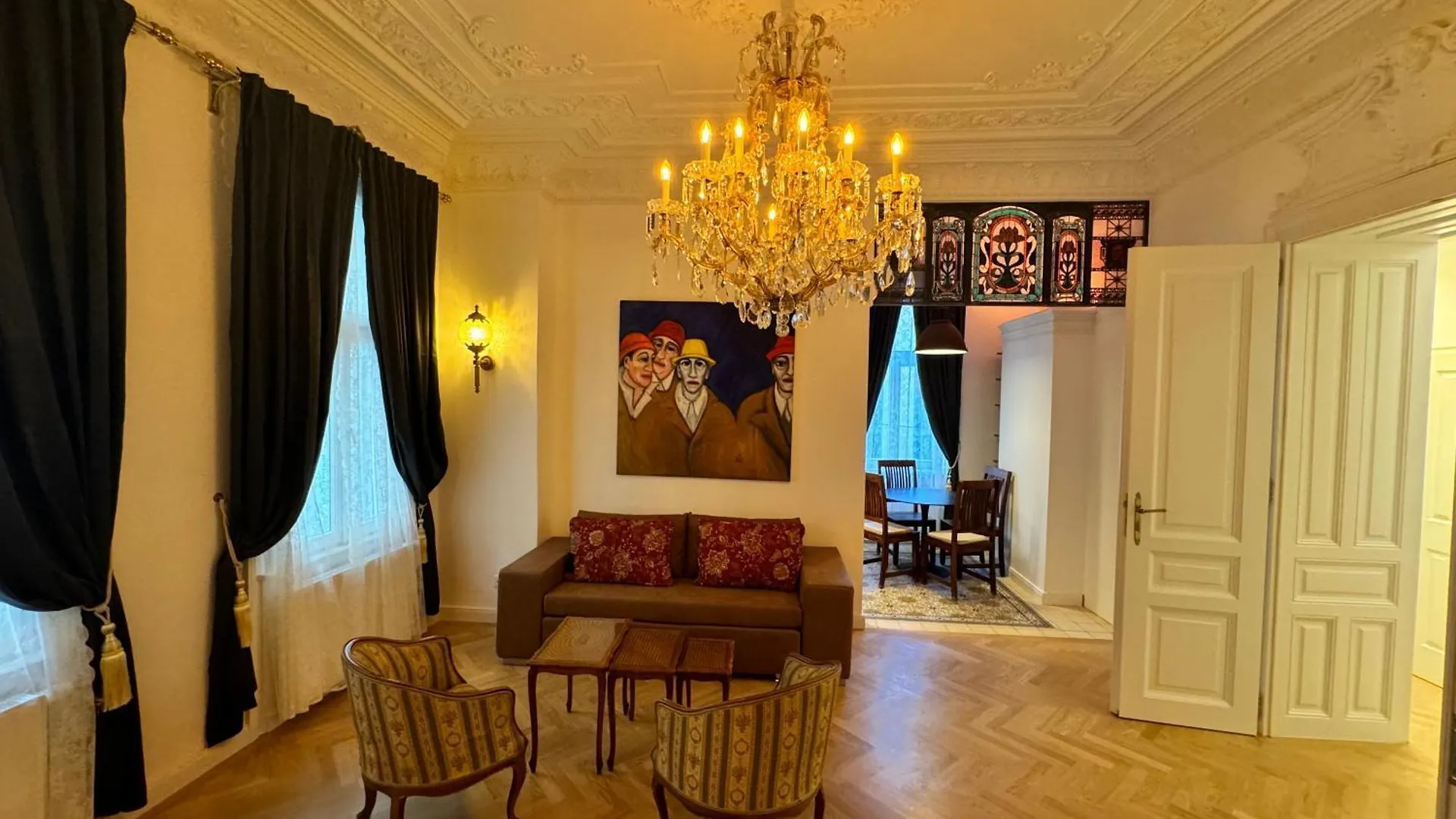 7Th Heaven Vienna Center Apartments