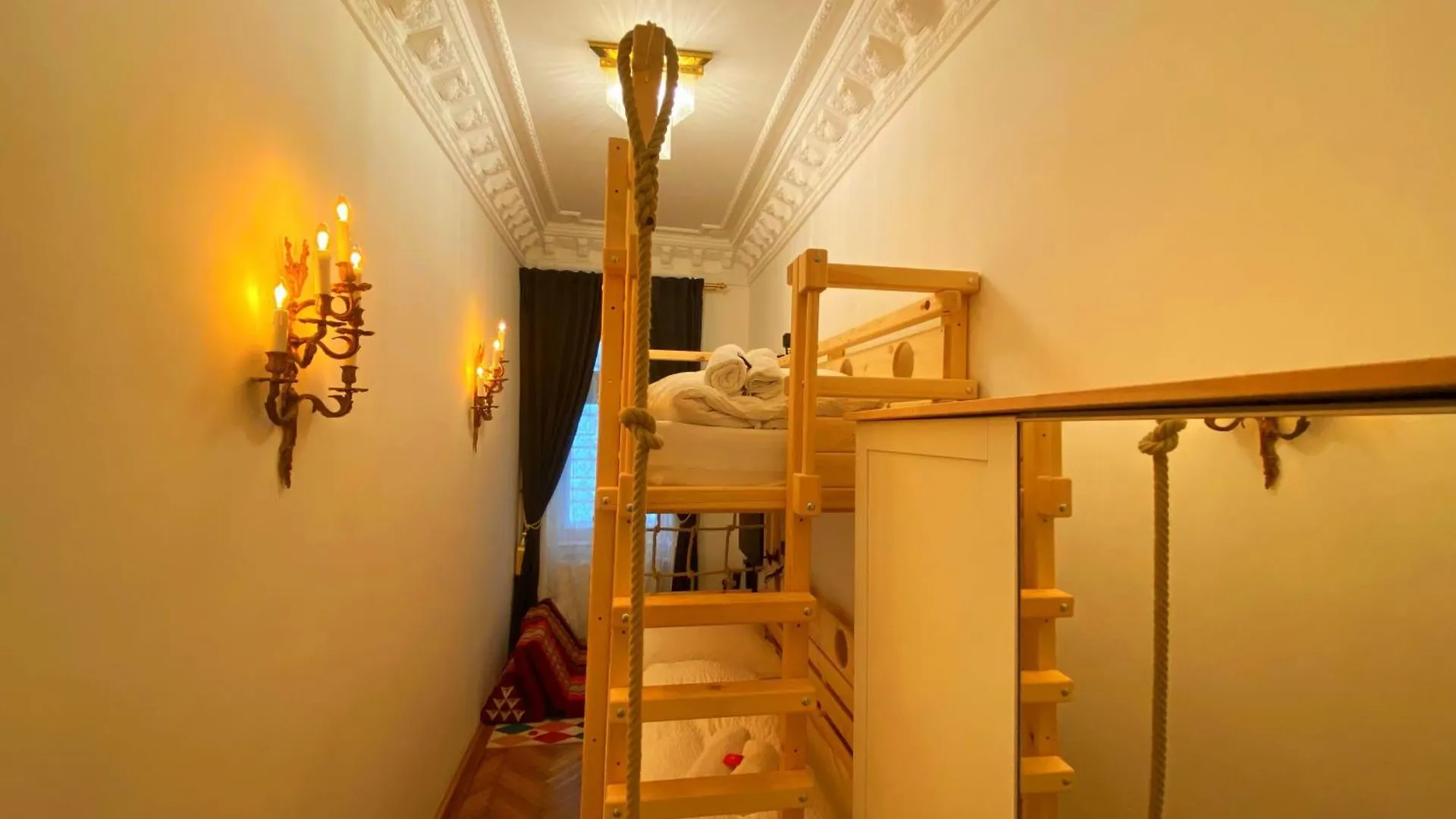 7Th Heaven Vienna Center Apartments Austria