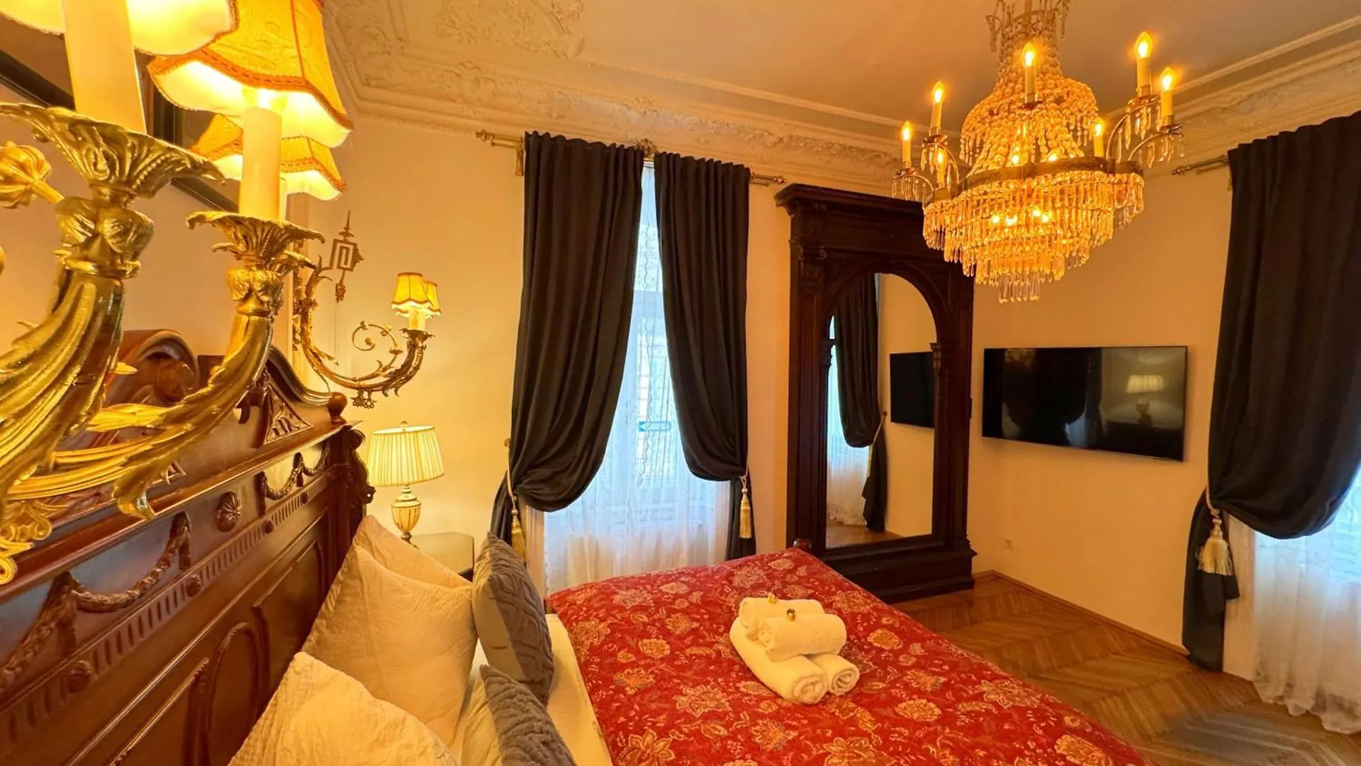 7Th Heaven Vienna Center Apartments