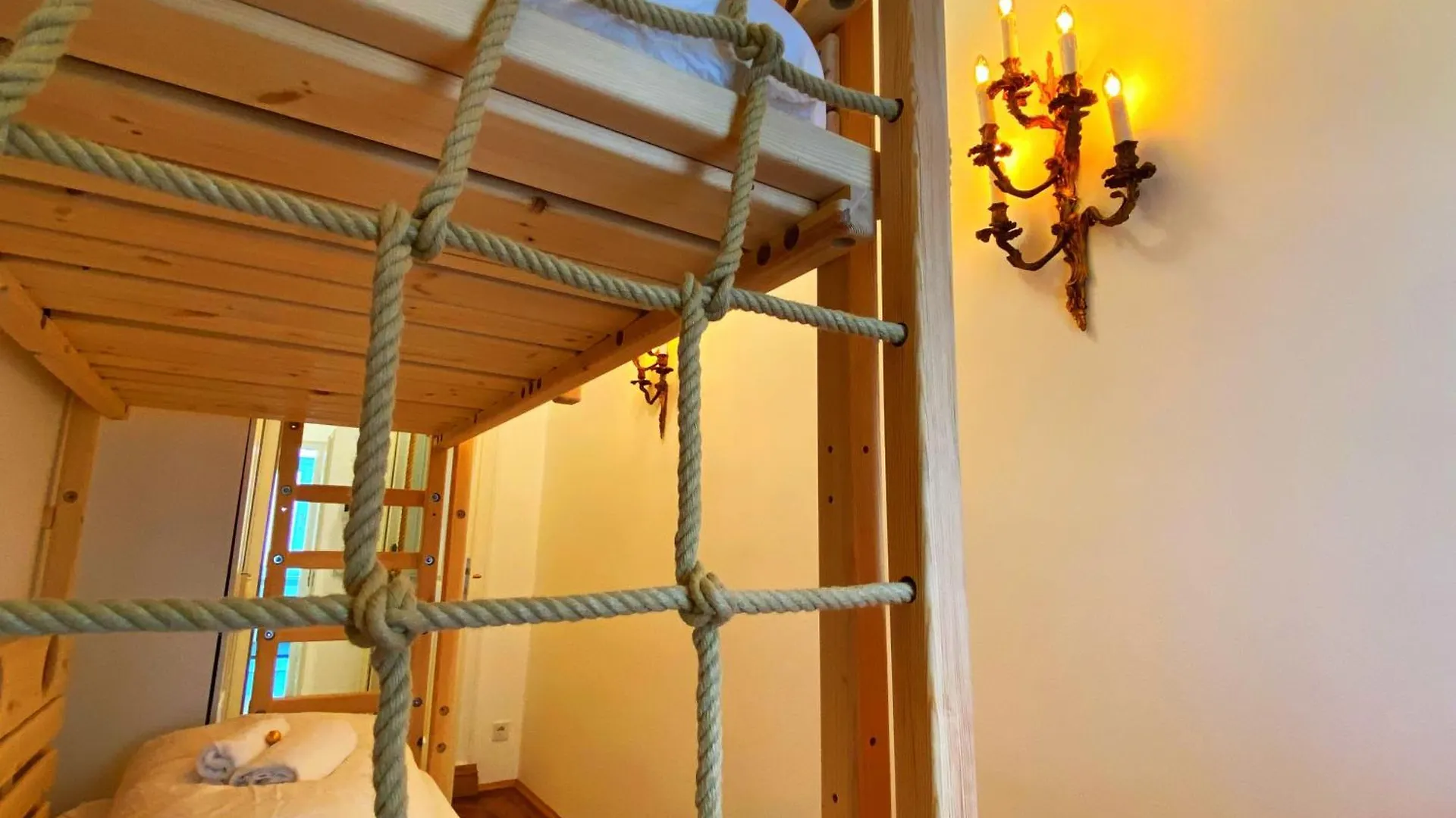 7Th Heaven Vienna Center Apartments