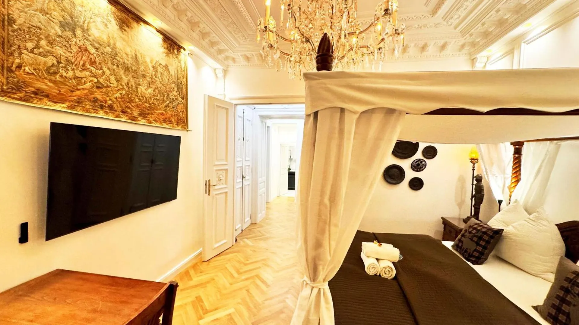 7Th Heaven Vienna Center Apartments Austria
