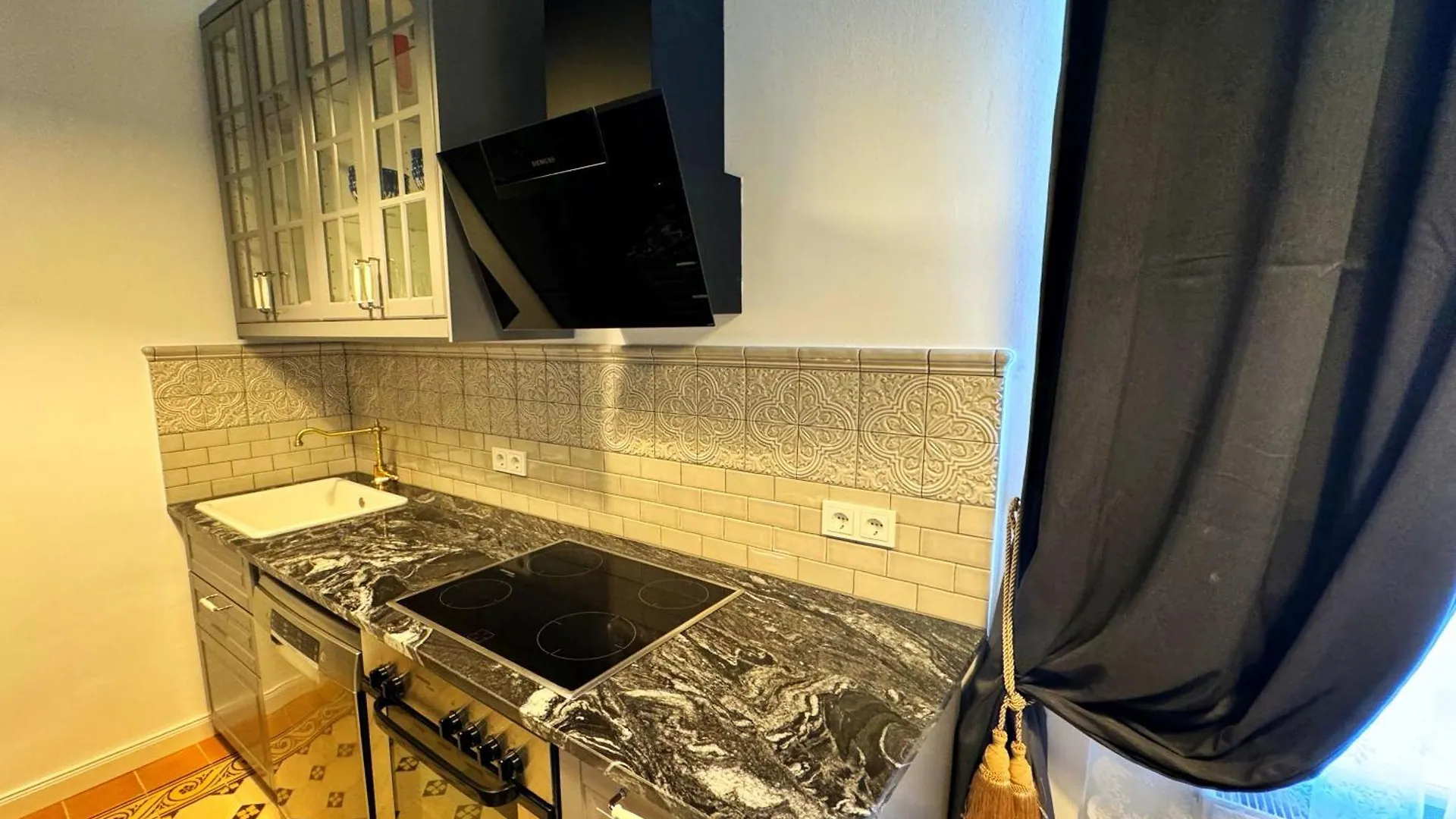 7Th Heaven Vienna Center Apartments 0*,  Austria