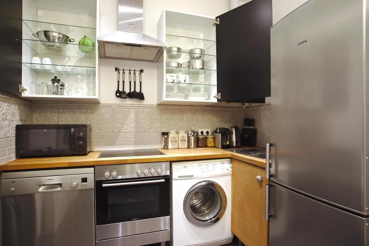 7Th Heaven Vienna Center Apartments 0*,  Austria