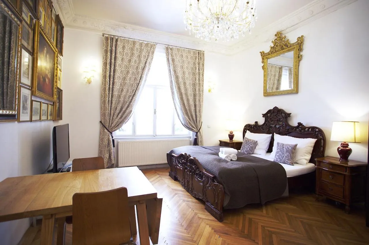 7Th Heaven Vienna Center Apartments Austria